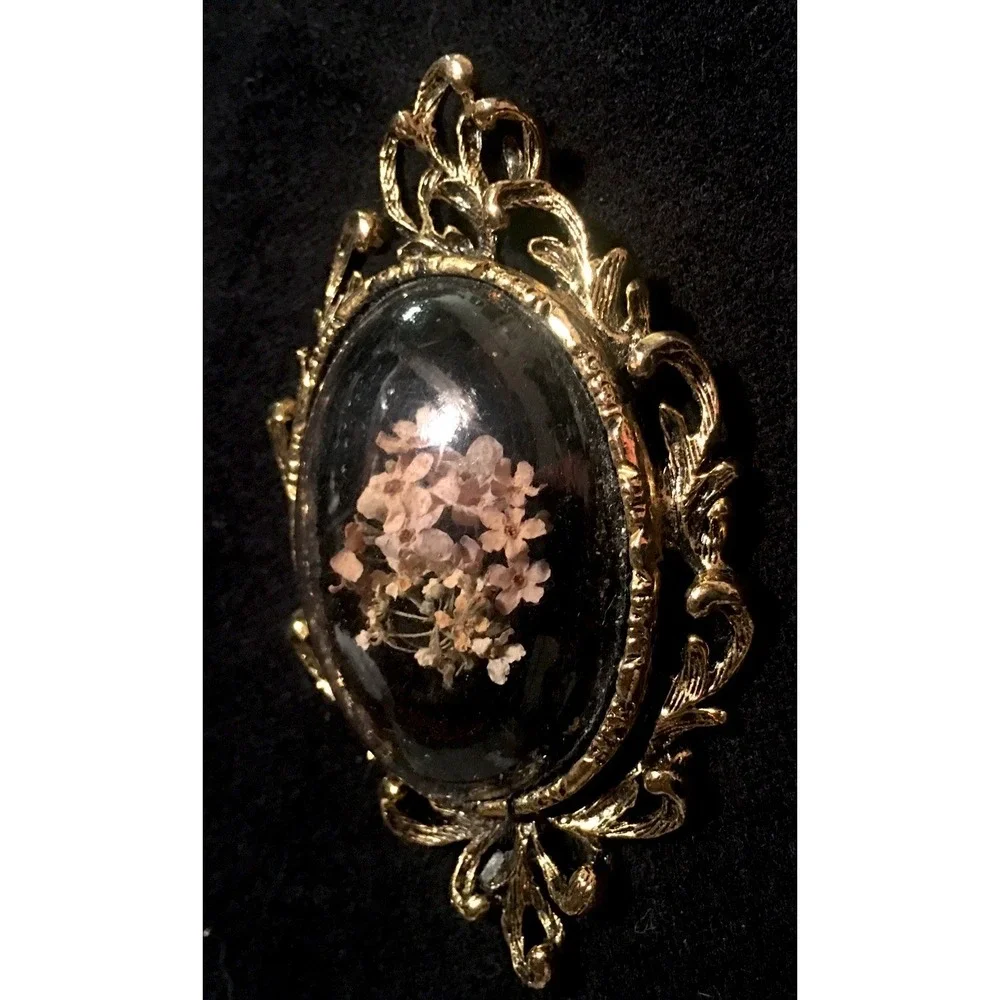 Vintage Brooch Pin Pink Flowers Under Glass Cabochon Gold Tone